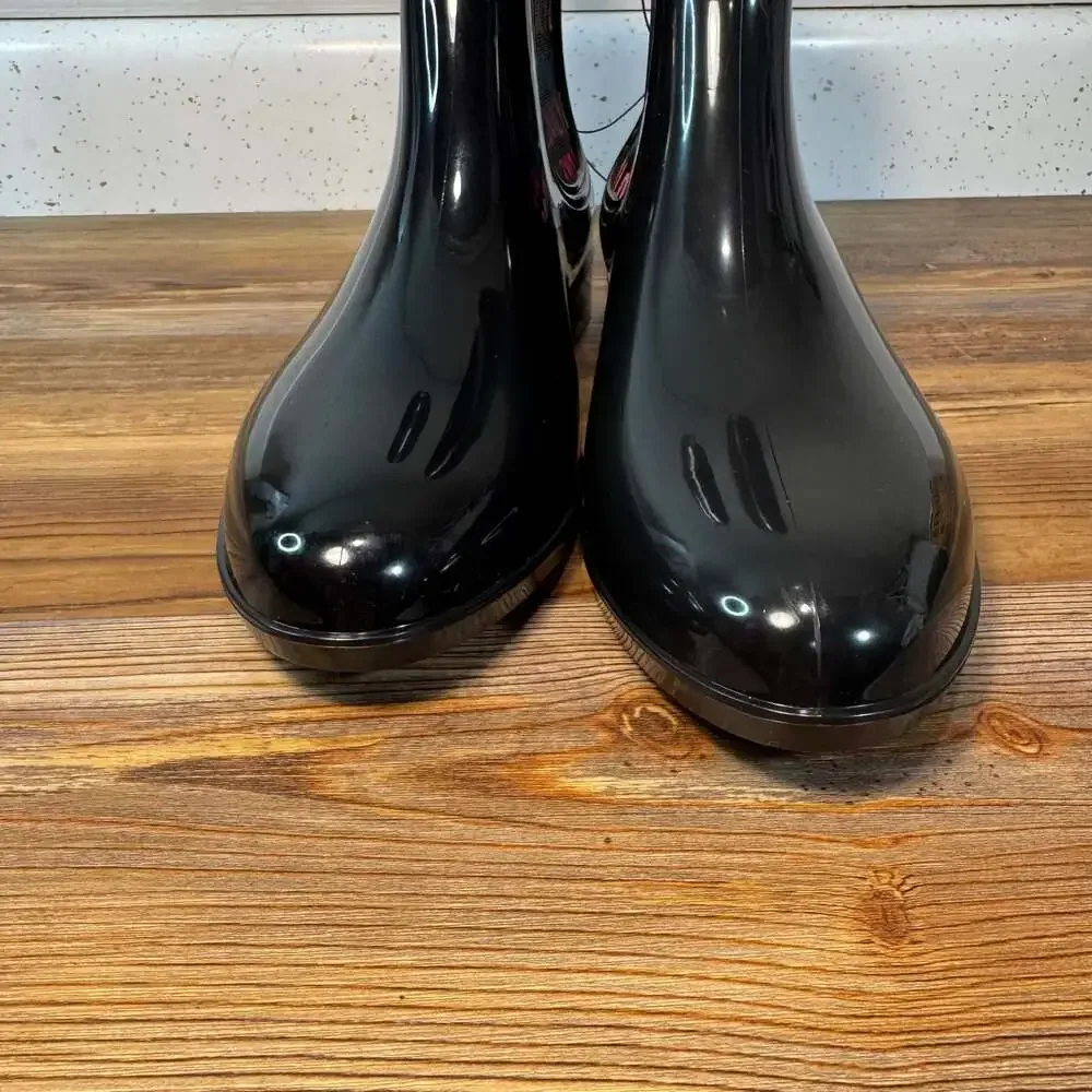 NEW JUICY COUTURE Romance Black Chelsea Rain Boots Women’s 10 Ankle Boot